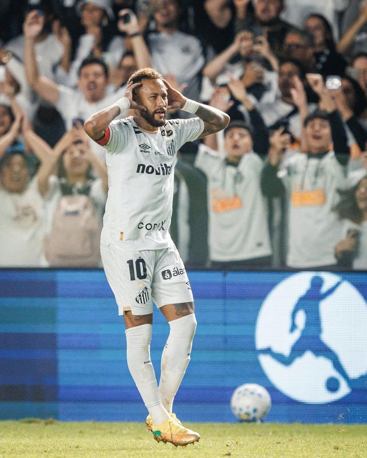 Giữa 'tâm bão', Neymar lại dính vạ miệng - Ảnh 1.