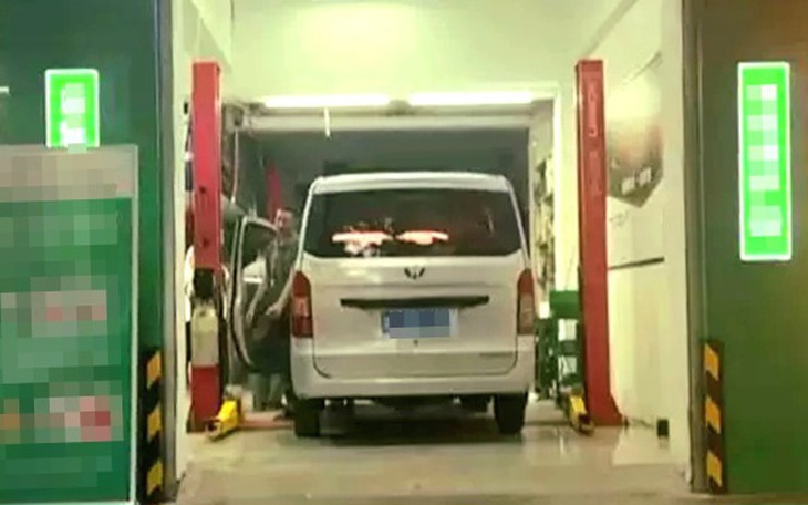 'Mót vàng' để mua xe Toyota, sau 1 tháng được hơn 730 triệu, nhiều người
thấy không đáng vì giá vàng giờ khó lường - Ảnh
3.