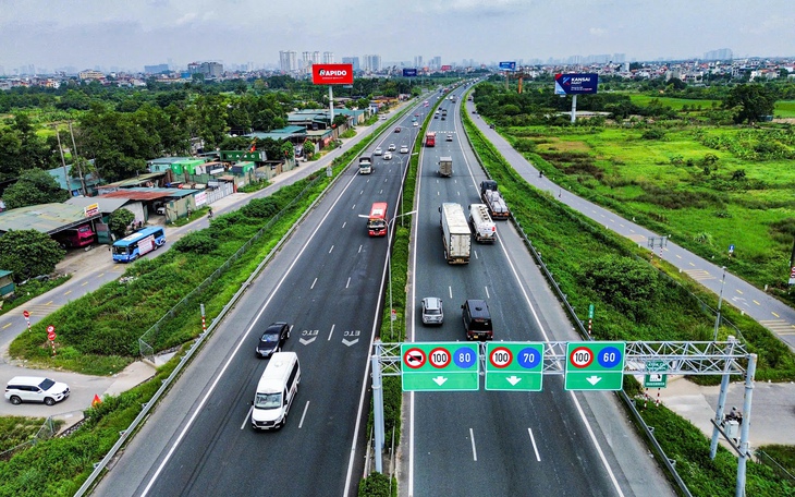 Nhiều nước quy định làn trái trên cao tốc chỉ để vượt, tài xế chiếm làn có thể bị phạt tù - Ảnh 6.