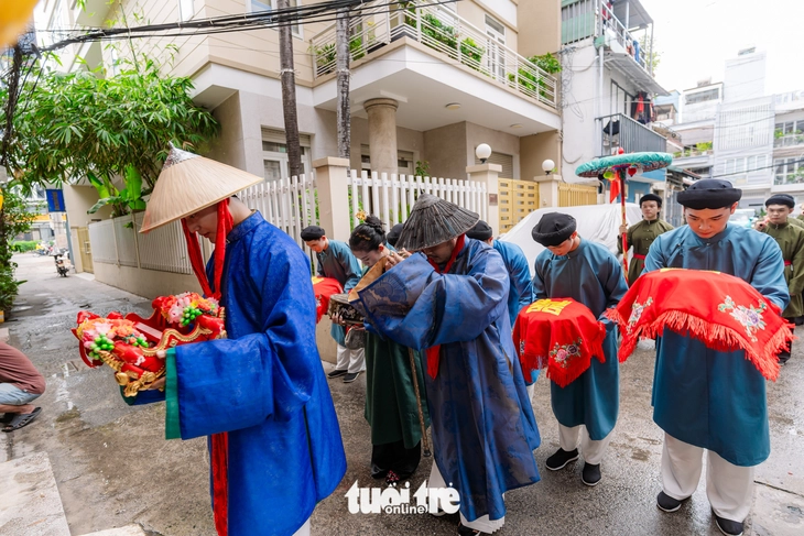 Giới trẻ khám phá giá trị đám cưới truyền thống Nam Bộ xưa tại TP . HCM - Ảnh 3.