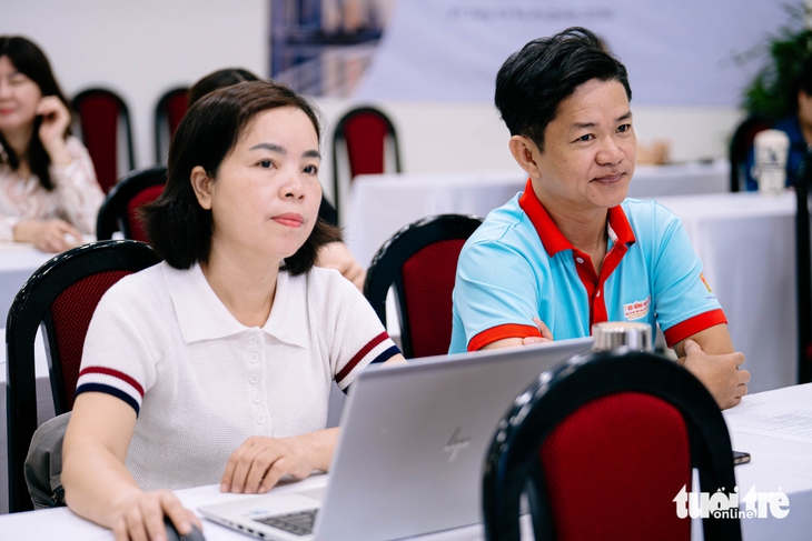 TP.HCM mở khóa tiếng Anh cho công chức, chuẩn bị nhân lực phục vụ APEC 2027 - Ảnh 5.
