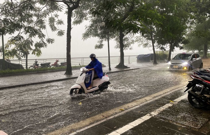 Hà Nội mưa to, chiều tối nay miền Bắc mưa lớn - Ảnh 2.