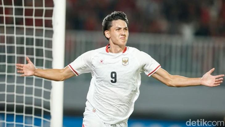 Indonesia đánh bại Campuchia 5-1 trận ra quân ASEAN Cup 2026 - Ảnh
1.