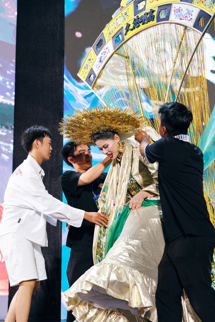  Mang trăn, dựng đám cưới miền Tây - Ảnh 11.