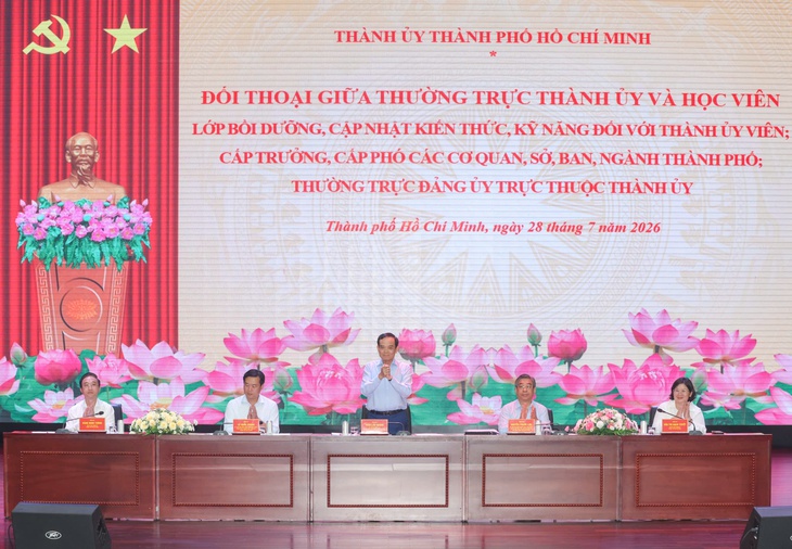  Sẽ có giải pháp phát huy vai trò trường tư để gỡ bài toán thiếu giáo viên - Ảnh 1.