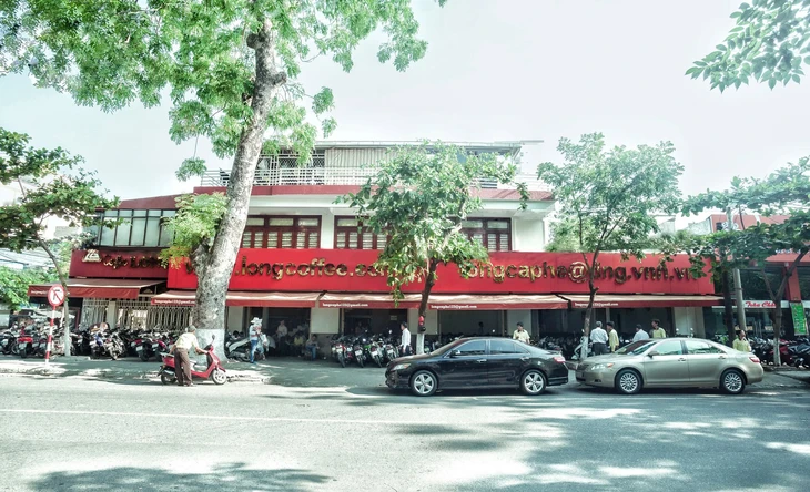 Ông chủ thương hiệu cà phê Long nổi tiếng ở Đà Nẵng qua đời - Ảnh 2.