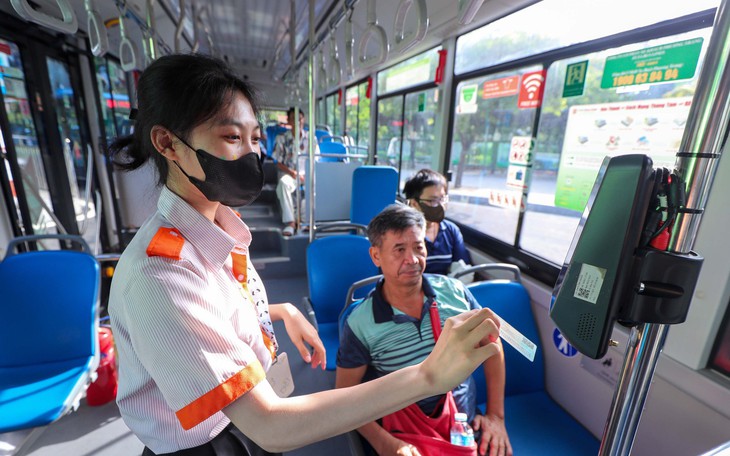 TP.HCM đặt mục tiêu đến năm 2029 toàn bộ xe buýt chuyển sang chạy điện  - Ảnh 6.
