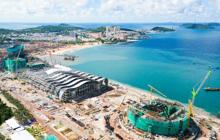 Quyết không để dự án, công trình phục vụ APEC 2027 ở Phú Quốc chậm tiến độ - Ảnh 2.