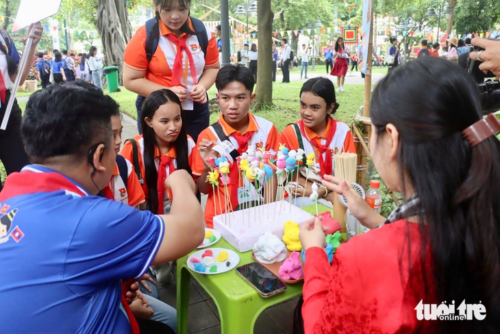 Thiếu nhi 3 nước Mekong gắn kết tình bạn tại TP . HCM trong liên hoan 2026 - Ảnh 20.