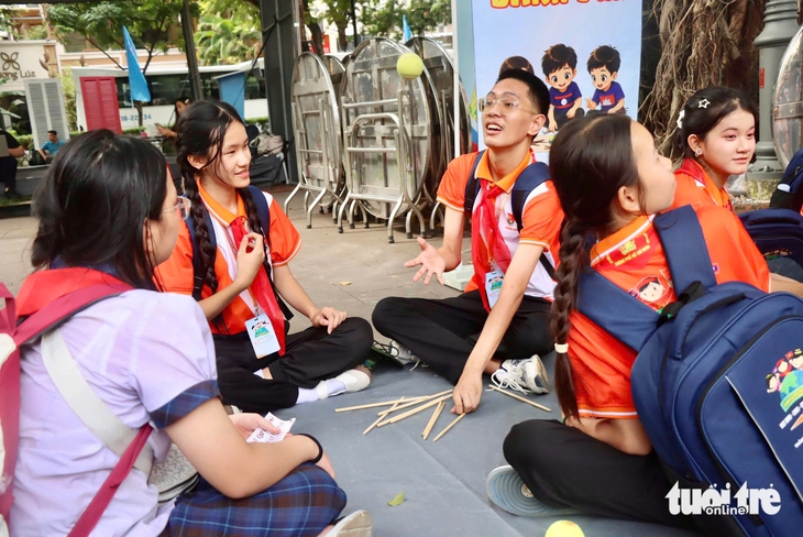 Thiếu nhi 3 nước Mekong gắn kết tình bạn tại TP . HCM trong liên hoan 2026 - Ảnh 12.
