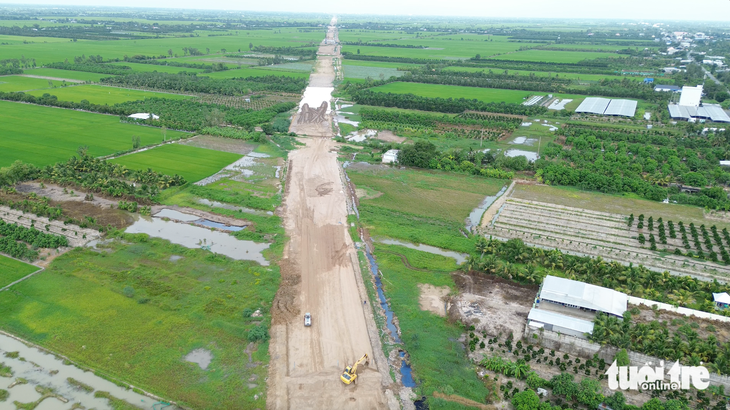 Cao tốc Mỹ An - Cao Lãnh gây khó khăn cho nông dân tại Đồng Tháp năm 2026 - Ảnh 1.