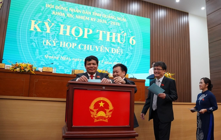 Số phiếu tuyệt đối, ông Nguyễn Đức Tâm giữ chức Chủ tịch UBND tỉnh Quảng Ngãi - Ảnh 2.