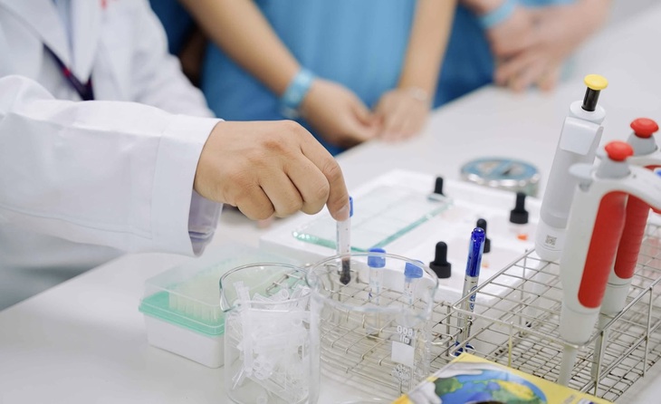 Địa phương chi tiền tỉ thu hút giáo sư ngành y liệu có hiệu quả? - Ảnh 1.