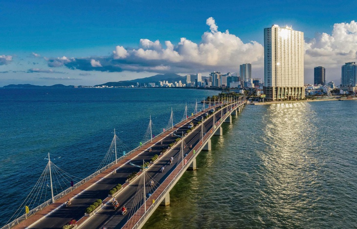 Mở đường bay thẳng Cam Ranh - Đồng Hới, tần suất 3 chuyến tuần - Ảnh 2.