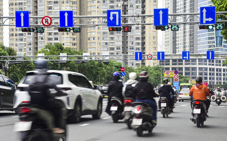Thêm 19.000 ô tô năm 2025, lo Đà Nẵng gia nhập 'câu lạc bộ' kẹt xe - Ảnh 8.