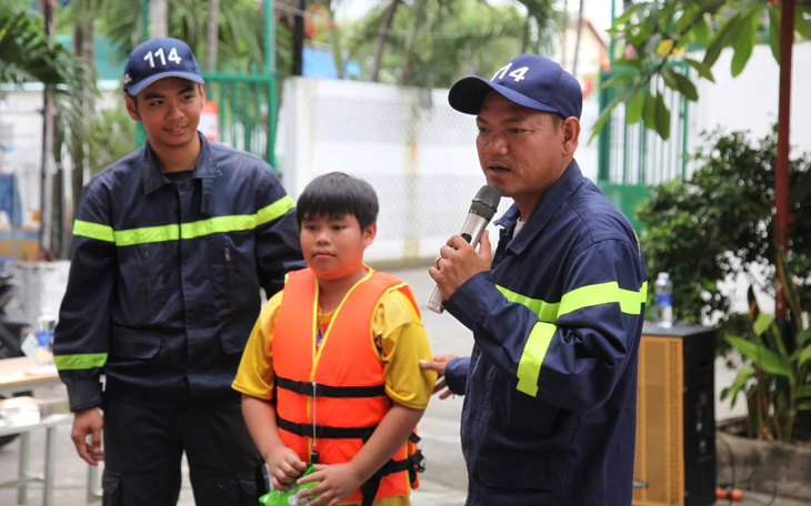 Tặng phòng thực hành STEM cho trường học vùng sâu, vùng xa - Ảnh 2.