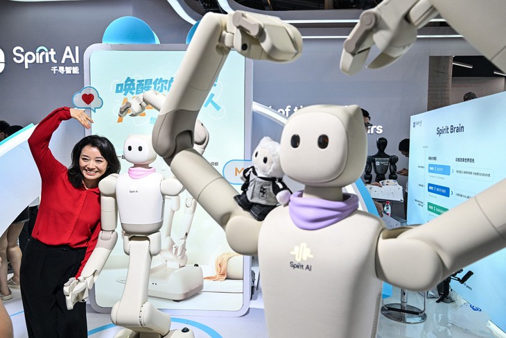 Mỹ cấm nhập khẩu robot hình người và bộ biến tần điện mới của Trung Quốc - Ảnh 1.