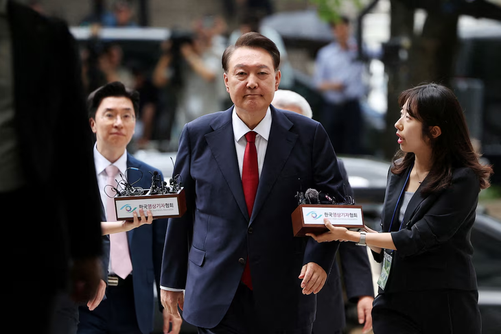 Cựu Tổng thống Yoon Suk Yeol tiền ký gửi trong trại giam gấp 6,3 lần lương tổng thống - Ảnh 1.