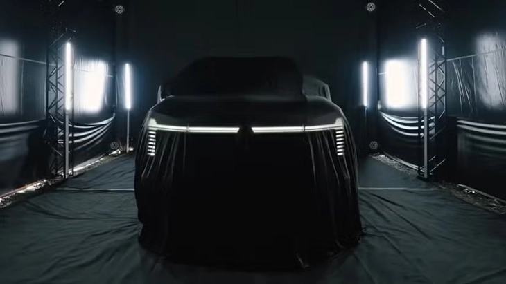 Mitsubishi Pajero đời mới dự kiến ra mắt đầu tháng 9 - Ảnh 1.