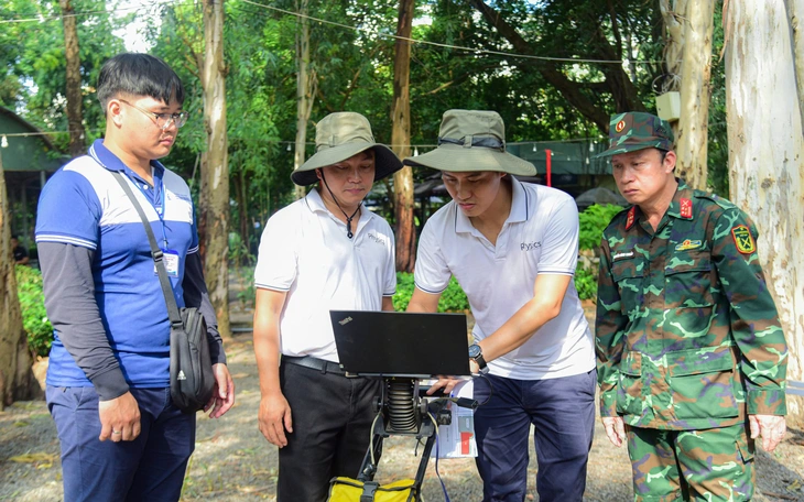 Mang radar xuyên đất đi tìm kiếm hài cốt liệt sĩ - Ảnh 7.