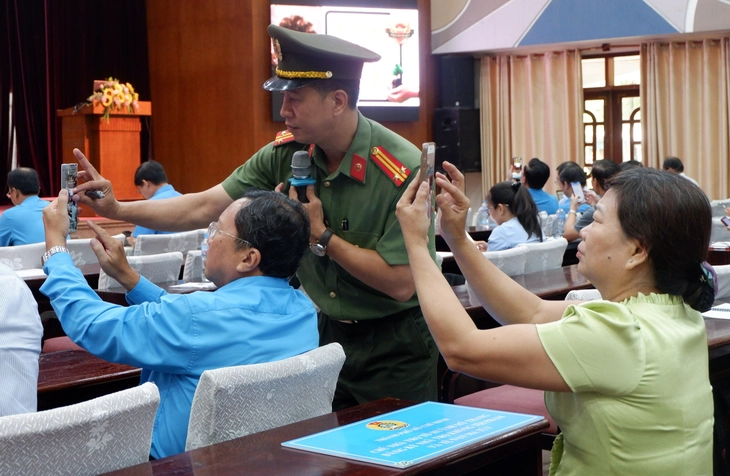 Công nhân TP . HCM nỗ lực phòng chống ma túy hướng tới thành phố không ma túy 2030 - Ảnh 5.