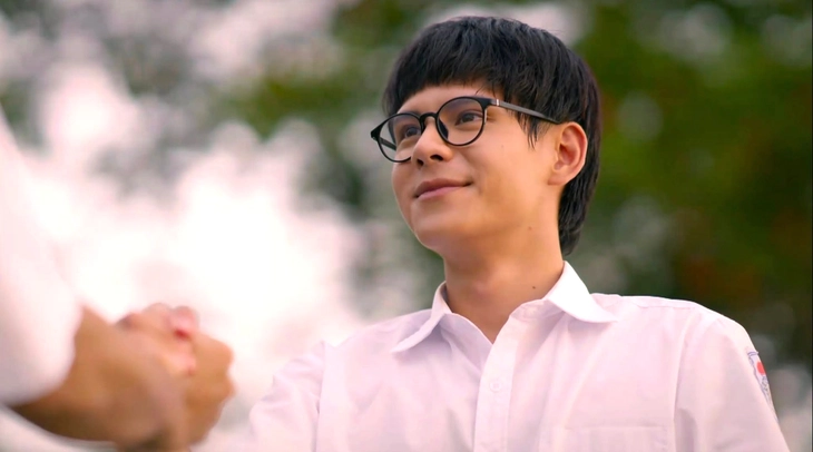 Phía bên kia thành phố kết thúc như 'đám cưới chạy', hé lộ có phần 2? - Ảnh 1.