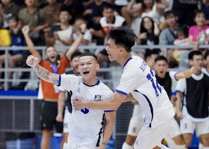 Thái Sơn Nam TP.HCM thắng nghẹt thở đối thủ đua vô địch - Ảnh 1.