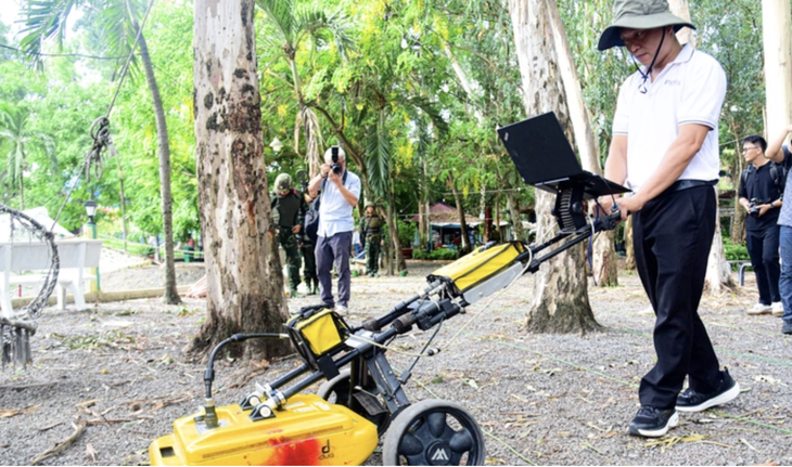 Mang radar xuyên đất đi tìm kiếm hài cốt liệt sĩ - Ảnh 2.