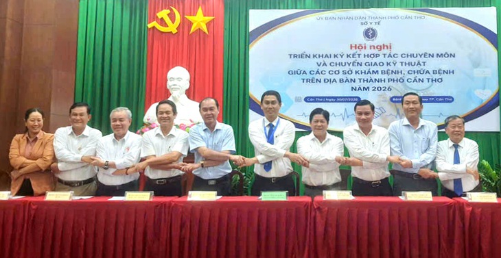 Các bệnh viện tại TP Cần Thơ 'bắt tay' chuyển giao kỹ thuật, người bệnh đỡ vất vả - Ảnh 2.