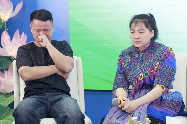 10 năm hiếm muộn, cặp vợ chồng bật khóc khi giấc mơ làm cha mẹ đến gần - Ảnh 2.