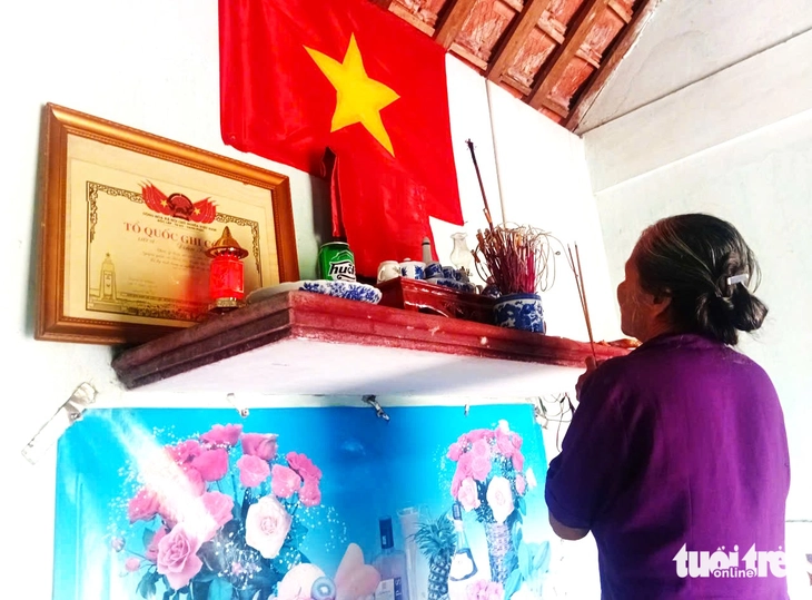 Người vợ giữ trọn lời hứa 'hãy đợi anh về' và cuộc đời hơn 50 năm một mình thờ chồng liệt sĩ - Ảnh 1.