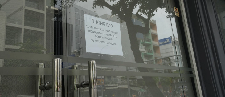 Ngoài tắc thanh khoản, tiệm vàng, kim cương còn đóng cửa vì điều gì? - Ảnh 3.