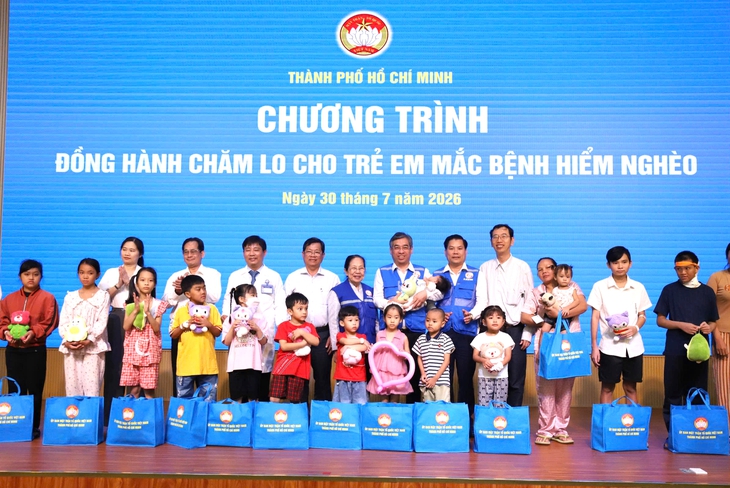 Không để trẻ em mắc bệnh mà không được đến trường - Ảnh 3.