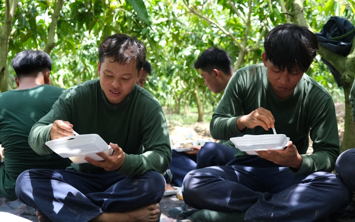 Loại trái cây nếu ăn cả vỏ sẽ tốt hơn rất nhiều - Ảnh 2.