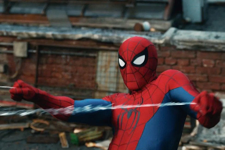 Cơn sốt xem Spider-Man lúc nửa đêm ở Trung Quốc - Ảnh 1.
