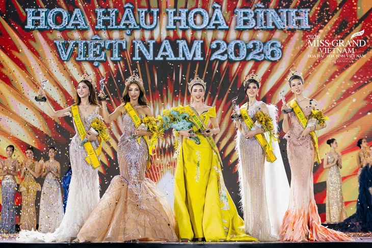 Emoura Phạm đăng quang Miss Grand Vietnam 2026 sau màn trình diễn gây tranh cãi - Ảnh 2.