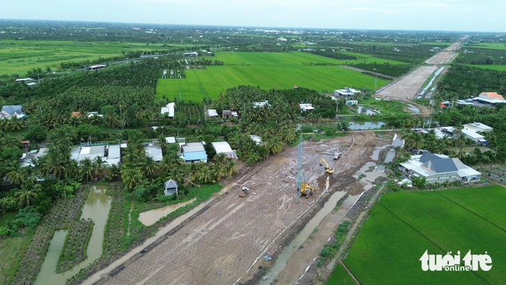 Nâng cấp cao tốc Mỹ An - Cao Lãnh lên 4 làn xe hoàn chỉnh và đường gom dân sinh - Ảnh 1.