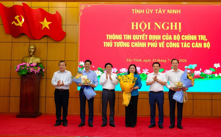 Bà Hồ Thị Hoàng Yến giữ chức Phó Bí thư Thường trực Tỉnh ủy Tây Ninh - Ảnh 1.