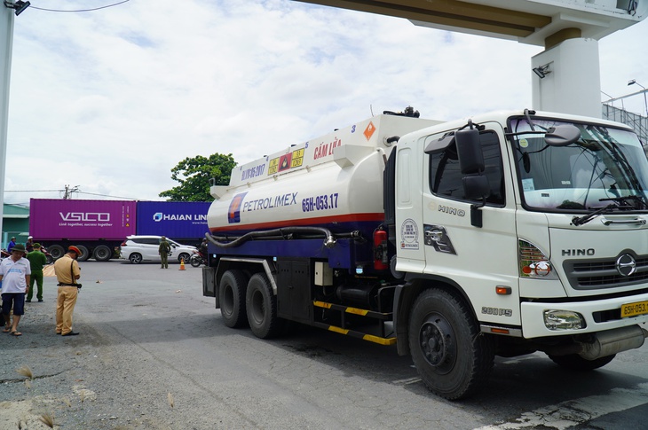  Hai bà cháu tử vong thảm thương - Ảnh 1.