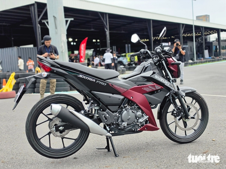 Suzuki Satria 2026 ra mắt Việt Nam: Giá từ 54,5 triệu, nhiều nâng cấp để cạnh tranh Exciter, Winner - Ảnh 20.
