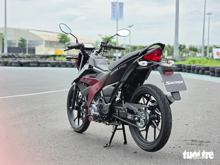 Suzuki Satria 2026 ra mắt Việt Nam: Giá từ 54,5 triệu, nhiều nâng cấp để cạnh tranh Exciter, Winner - Ảnh 15.