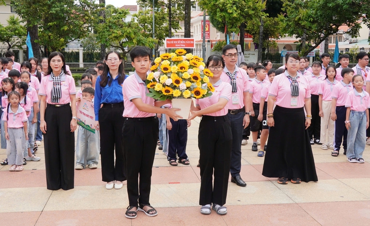 Gần 100 con em cán bộ, công nhân viên, người lao động tham gia Trại hè 'Học kỳ Hồng' 2026 - Ảnh 2.