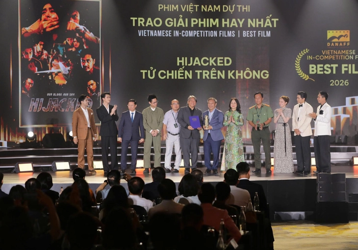 Không phải ‘Mưa đỏ’, Tử chiến trên không mới là phim Việt Nam hay nhất tại Liên hoan phim châu Á Đà Nẵng - Ảnh 1.