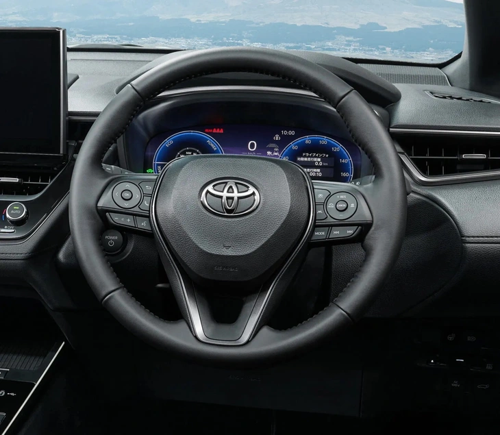 Toyota Corolla Cross bổ sung bản mới: Ngoại hình tinh chỉnh, lốp đi địa hình, camera nhìn xuyên gầm - Ảnh 9.