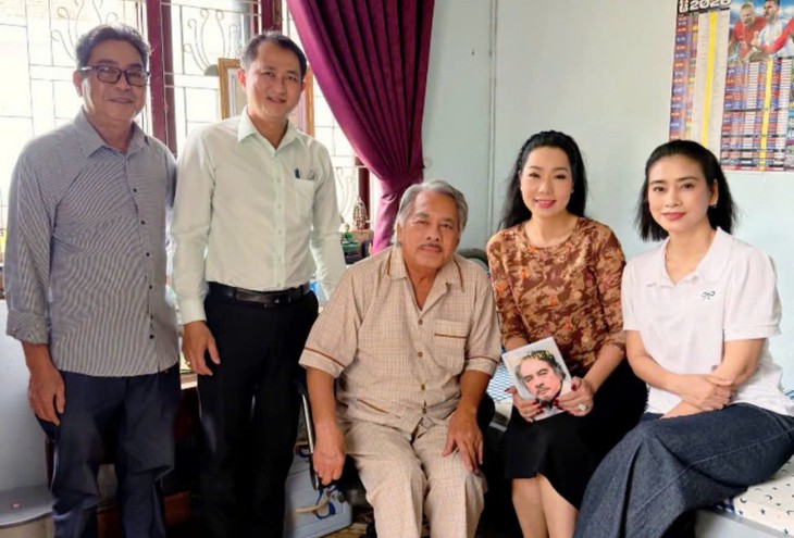 Tuyết Thu đến thăm Diệu Hiền, nhớ đào võ cải lương một thời - Ảnh 2.