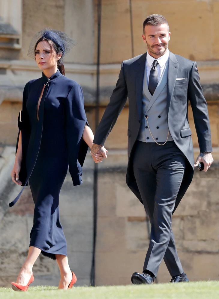 Victoria và David Beckham kỷ niệm ngày cưới: Hơn 20 năm vẫn mê diện đồ đôi - Ảnh 16.