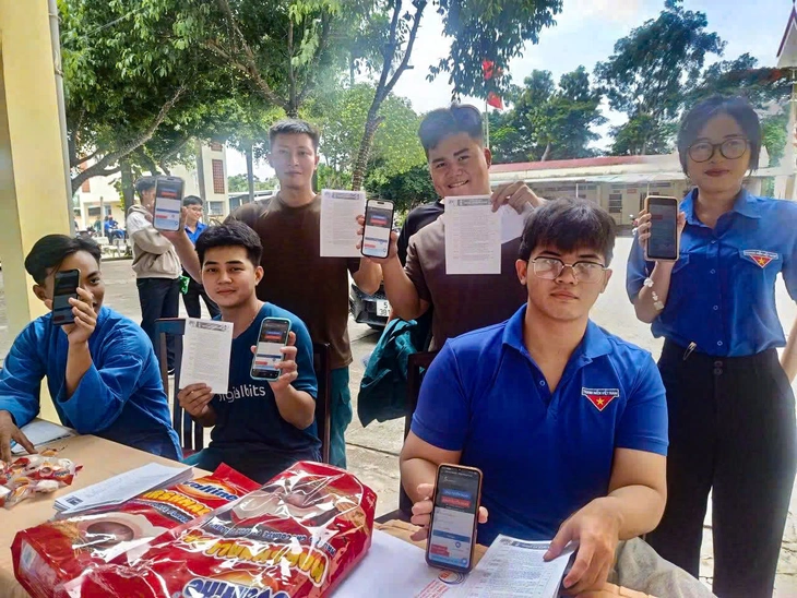 Thanh niên nông thôn TP.HCM được tư vấn hướng nghiệp và giới thiệu việc làm - Ảnh 1.