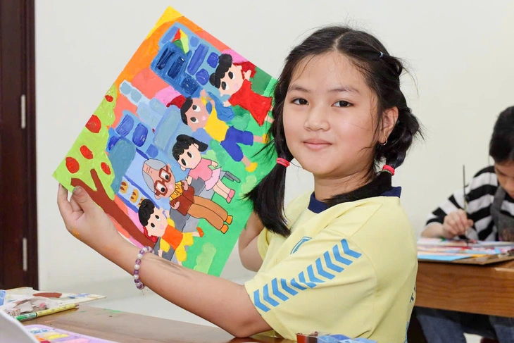 370 thiếu nhi TP.HCM kể chuyện về Bác Tôn qua tranh vẽ - Ảnh 1.