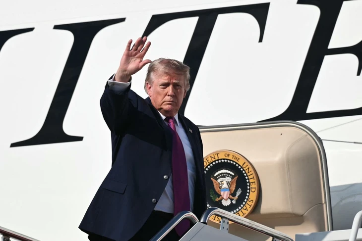 Chiến sự Ukraine tiếp tục 'nóng'; Ông Trump chuẩn bị gặp ông Zelensky - Ảnh 1.