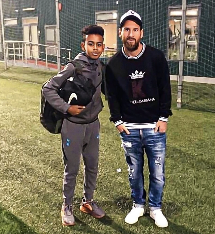 Có thể bạn chưa biết: Messi từng tắm cho Yamal khi mới vài tháng tuổi - Ảnh 3.
